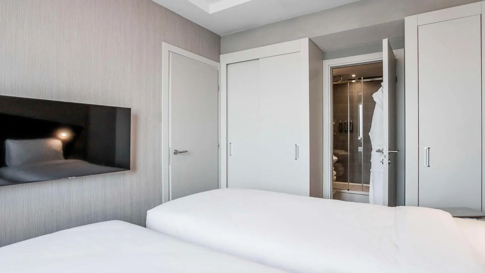 Aparthotel Adagio Kyiv Beresteiska
