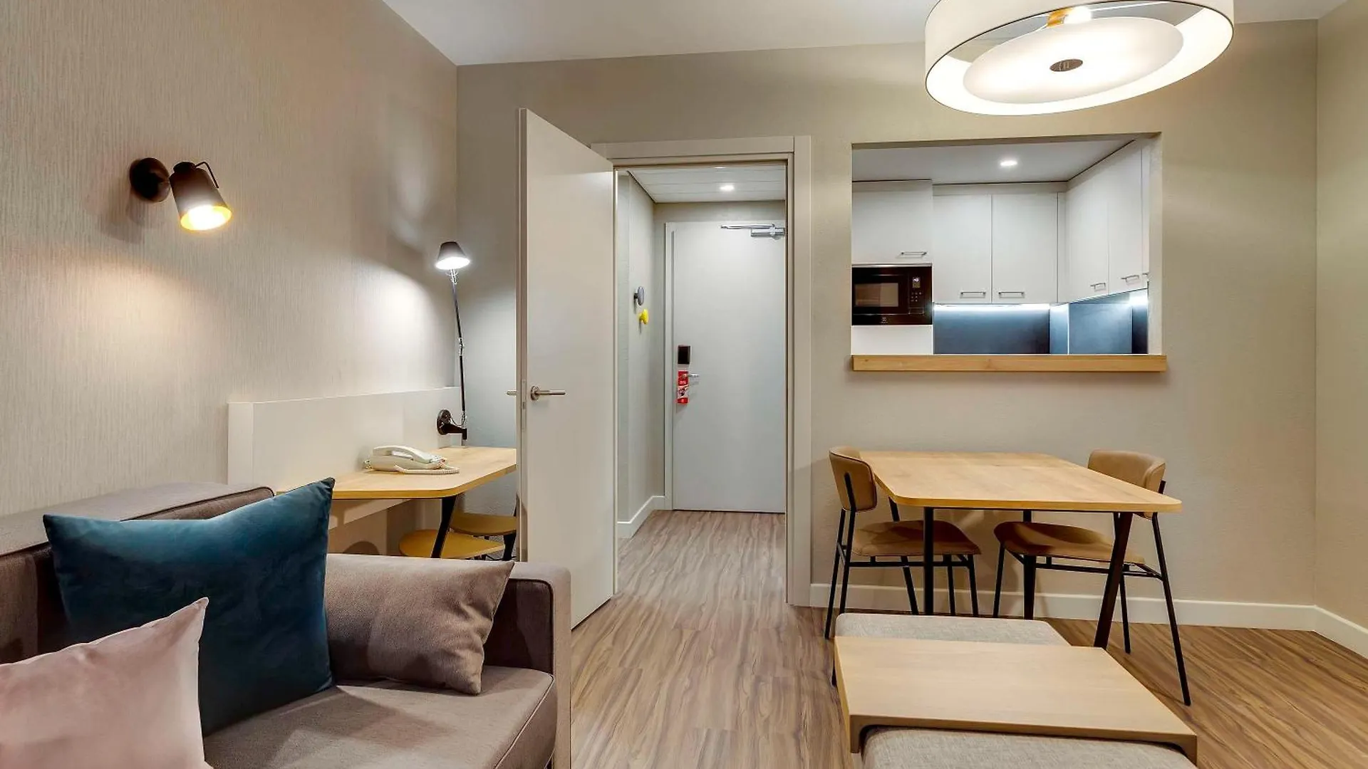 Adagio Kyiv Beresteiska Aparthotel